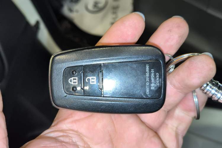 Used Toyota Prado 2018 3.5L Automatic TX-L with Rear-Mounted Spare Tire
