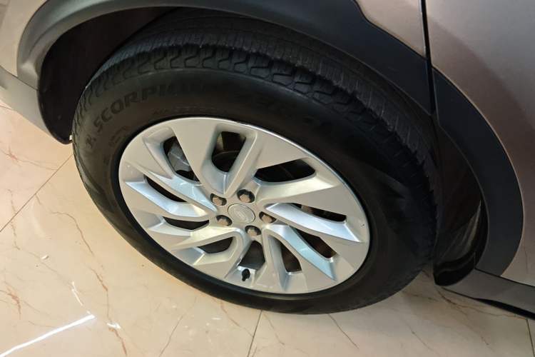 Used Land Rover Discovery 2023 300PS S