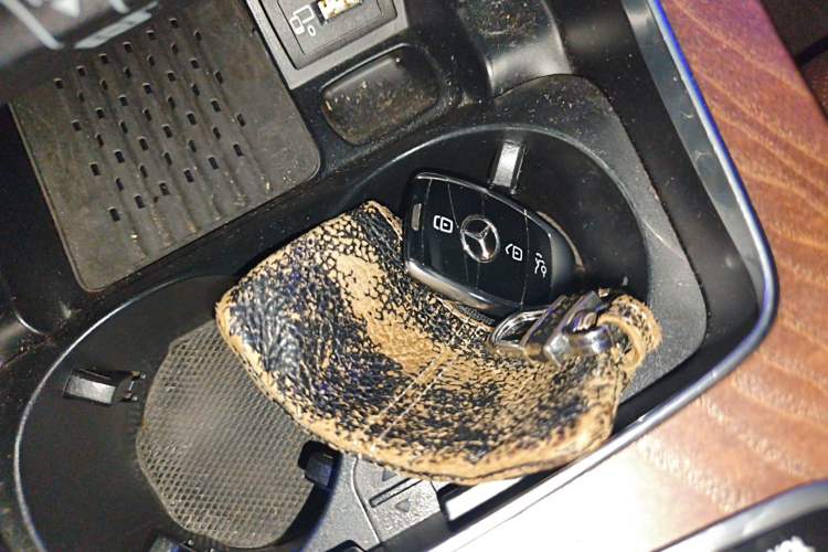 Used Mercedes-Benz E-Class 2018 E 300 L Stylish Model Vehicle Key