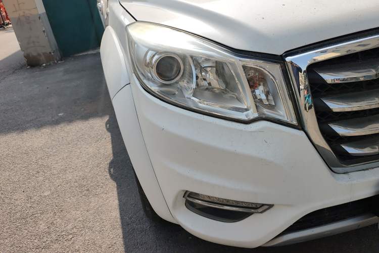 Used Great Wall Wingle 6 2014 2.0T Two-Wheel Drive Elite Version 4D20B Right Front Headlight