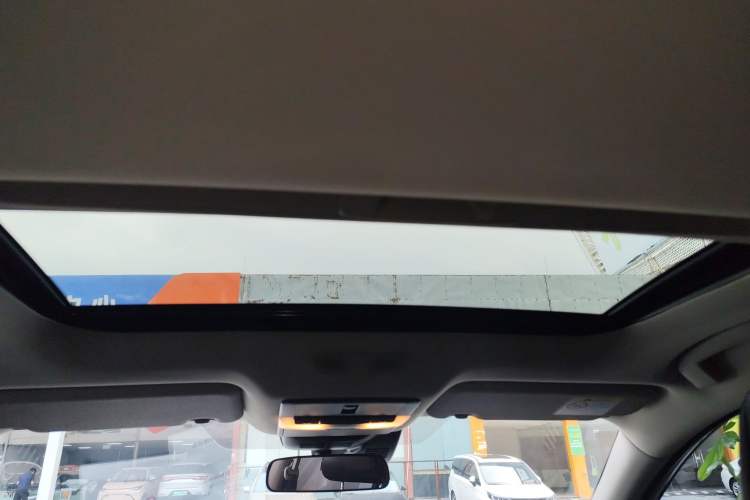 Used Nissan Sylphy 2023 1.6L CVT Smart Drive Version Headliner