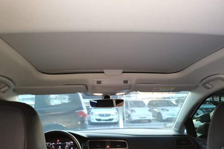 Used Volkswagen Golf 2020 Zhiai Edition 280TSI DSG Luxury Model Headliner