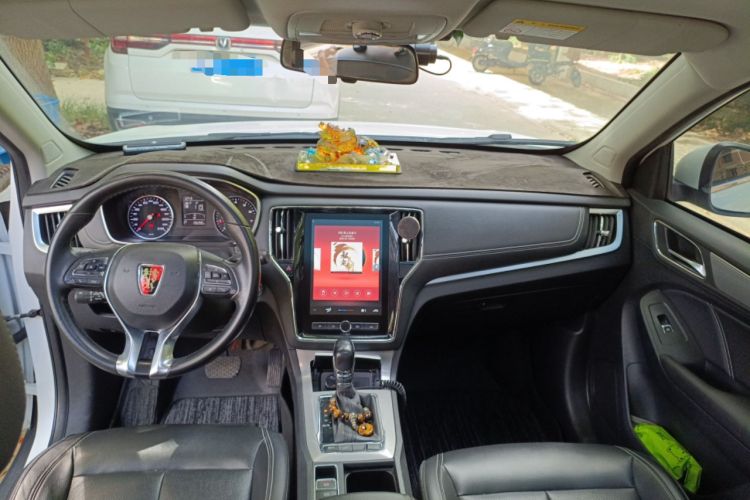 Used Roewe RX5 2019 20T Two-Wheel Drive Automatic 4G Connected Platinum Edition
