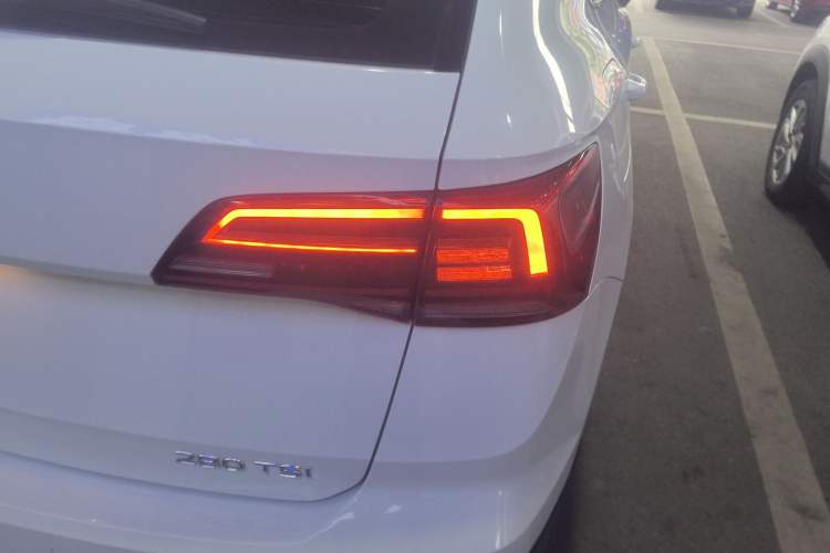 Used Volkswagen Tharu 2021 280TSI Two-Wheel Drive Trend Edition