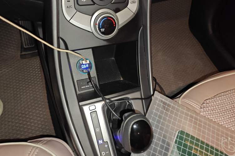 Used Hyundai Elantra (5th Generation / Langdong) 2016 1.6L Automatic Smart Version