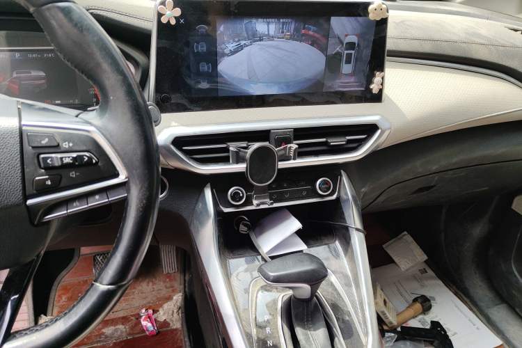 Used SAIC MAXUS G50 2019 1.5T Automatic Luxury Edition China V Standard Audio And AC Panel