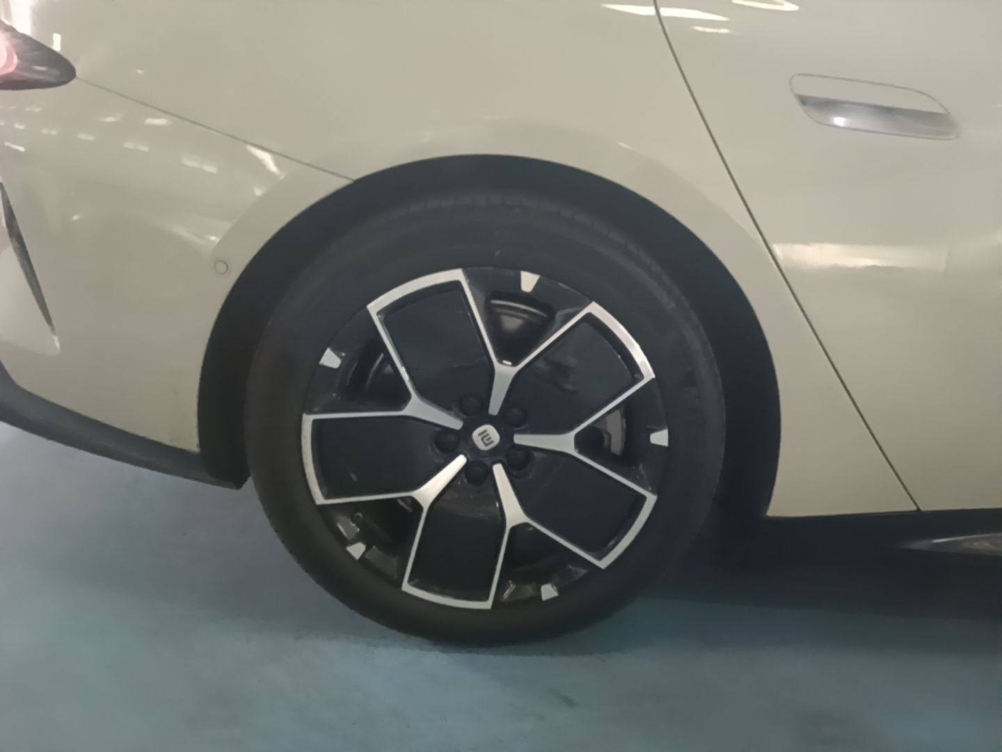 Xiaomi Auto SU7 2024 Rear-Drive Long-Range Intelligent Driving Version — снимка 11