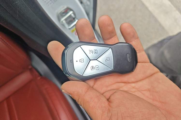 Used XPeng P7 2020 670E Vehicle Key
