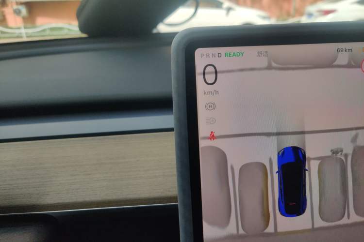 Used Tesla Model Y 2022 Revised Version Rear-Wheel Drive Instrument Cluster