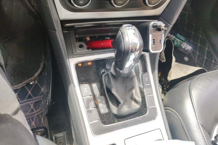 Used Volkswagen Passat 2014 1.8TSI DSG Prestige Edition Gear Lever