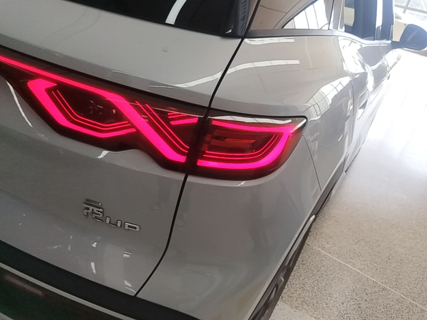 BYD Yuan UP 2025 Model 301KM Leading Version — снимка 9