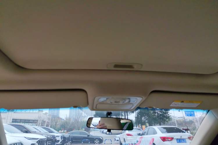 Used Changan Raeton 2016 1.8T Automatic Smart Enjoyment Deluxe Model
