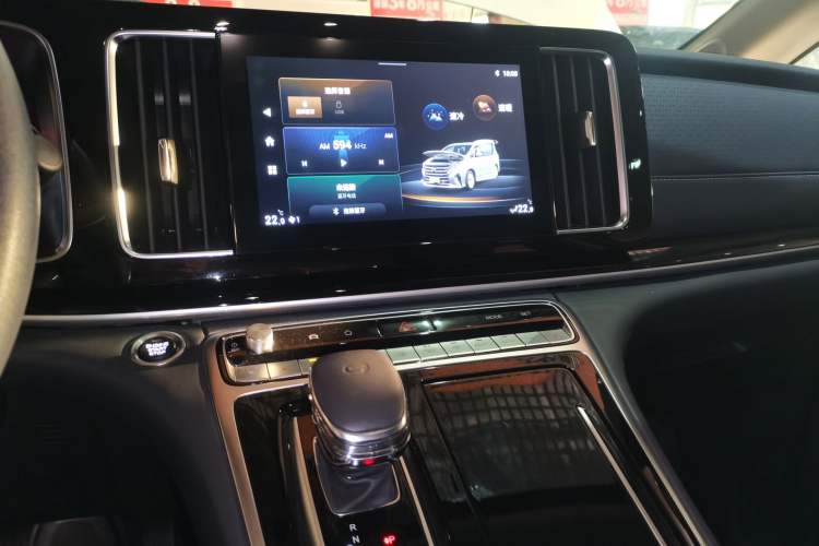 Used GAC Trumpchi M8 2024 Lingxiu Series 390T Luxury Edition Audio And AC Panel