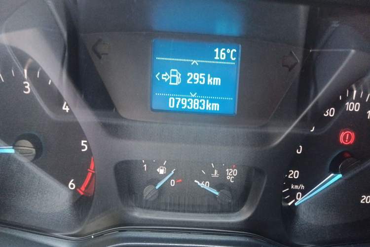 Used Ford Transit 2019 2.0T Diesel Multi-Purpose Commercial Vehicle Short Wheelbase Low Roof 6-Seater China VI Standard