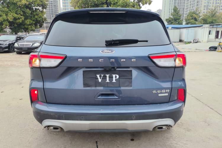 Used Ford Escape 2020 EcoBoost 245 Two-Wheel-Drive Titanium Edition
