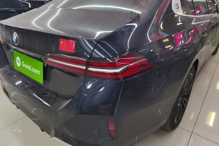 Used BMW 5 Series 2024 525Li M Sport Package
