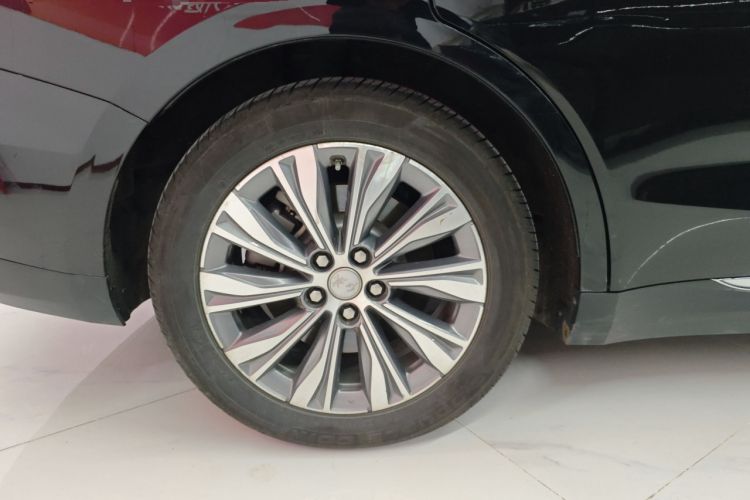 Used Hongqi E-QM5 2024 610 km PLUS
