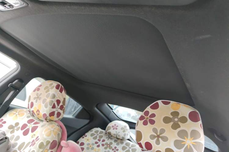 Used Hyundai Veloster 2015 1.6T Automatic Luxury Edition Headliner