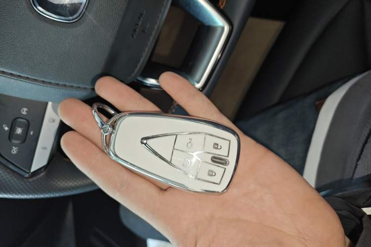 Used Changan UNI-V 2023 1.5T Prestige Model
