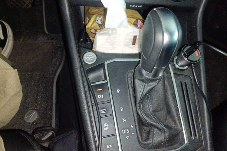 Used Volkswagen Lavida 2023 300TSI DSG Full-Comfort Edition