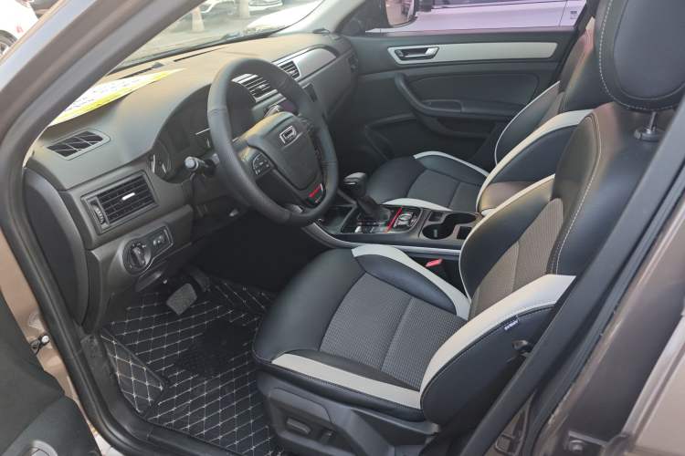 Used Qoros 5 2017 1.6T Automatic Prestige Model
