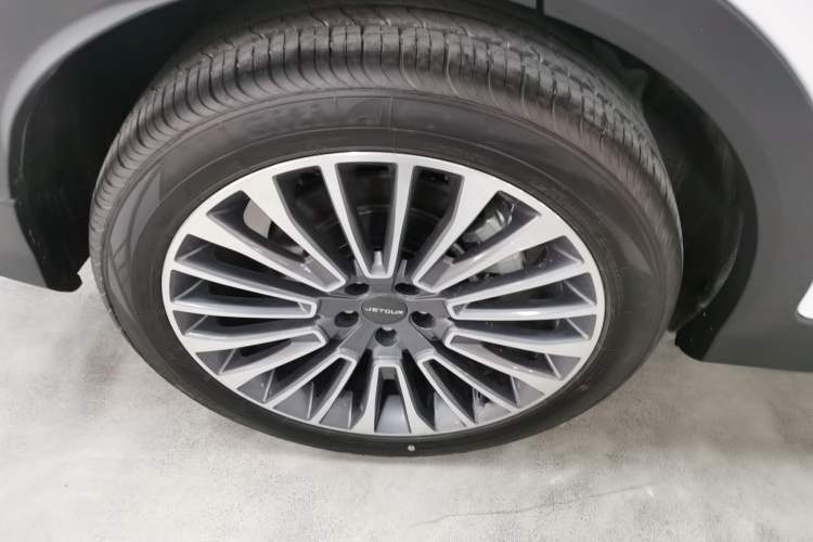 Used JETOUR X70 PRO 2023 1.6T DCT Enjoy MAX 5-seater
