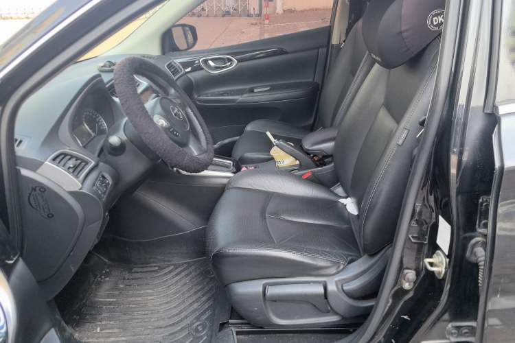 Used Nissan Sylphy 2019 1.6XV CVT Smart Connect Luxury Edition China V Standard Left Front Seat