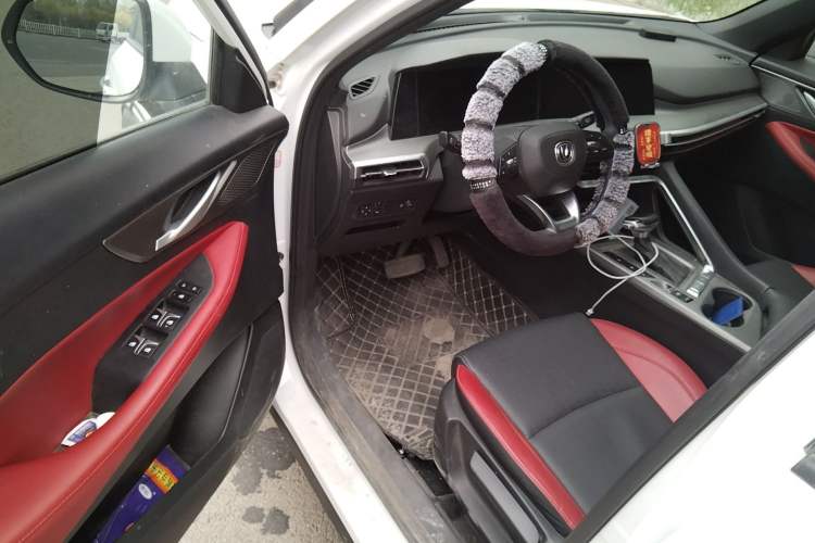 Used CHANGAN CS35PLUS 2022 Blue Whale NE 1.4T DCT Luxury Model
