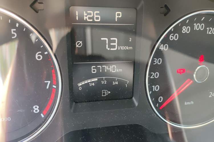 Used Volkswagen Gran Lavida 2013 1.4 TSI Automatic Luxury Model