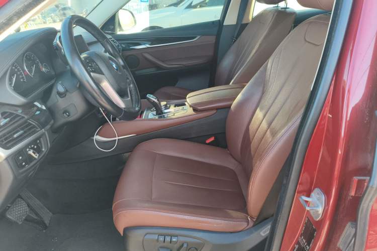 Used BMW X6 2015 xDrive35i Leading Model Left Front Seat