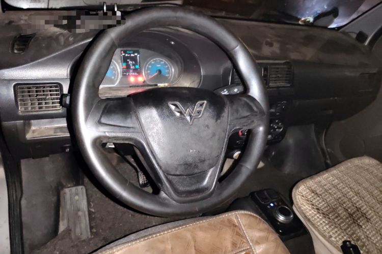 Used Wuling EV50 2020 All-Electric Van Logistics Vehicle with Ningde-Heated Battery
