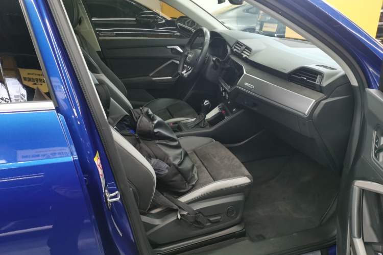 Used Audi Q3 2019 35 TFSI Fashion Dynamic Model
