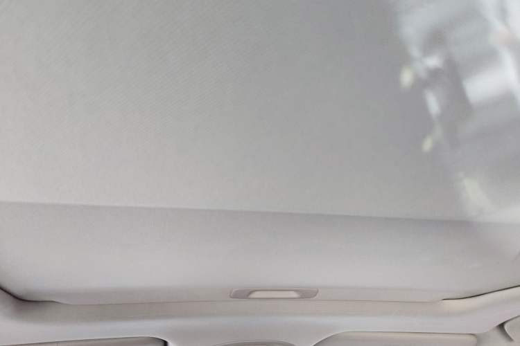 Used Wuling Hongguang S3 2018 1.5L Manual Luxury Model China V Standard