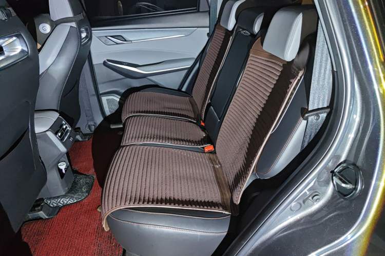 Used CHANGAN CS75 PLUS 2022 2nd Generation 1.5T Automatic Prestige Version Left Rear Seat