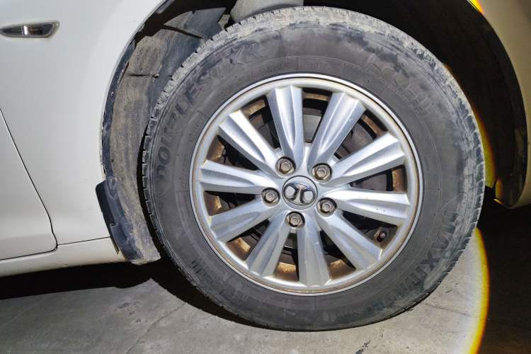 Used BAIC Senova D50 2014 1.5L manual standard version