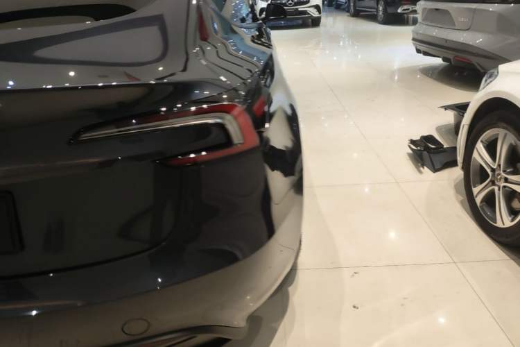 Used Tesla Model 3 2023 Rear-Wheel-Drive Version