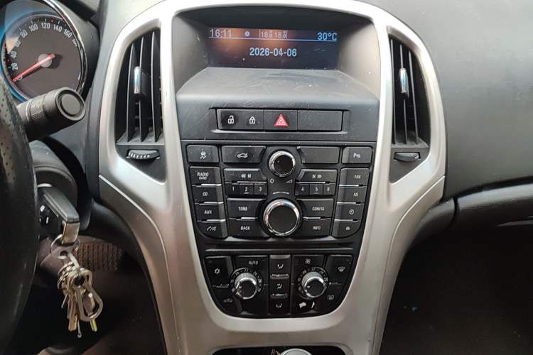 Used Buick GT 2013 GT 1.6T Automatic Fashion Sport Edition
