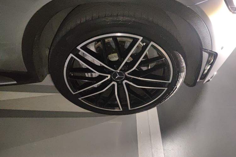 Used Mercedes-Benz GLC AMG 2020 AMG GLC 43 4MATIC Right Front Wheel Hub