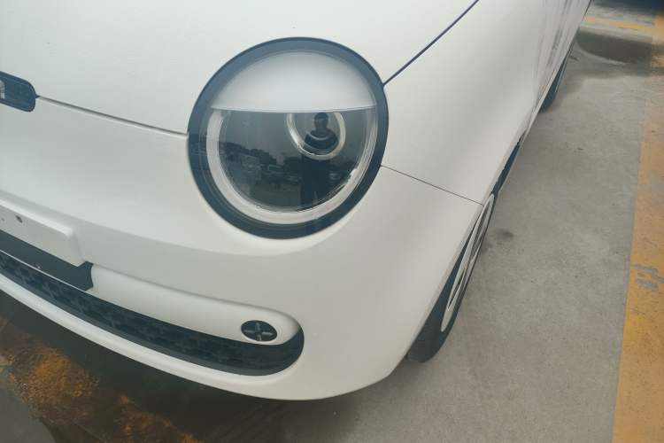 Used CHANGAN NEVO Lumin 2026 Model Treasure Edition 205km Beloved Beige Guoxuan Left Front Headlight