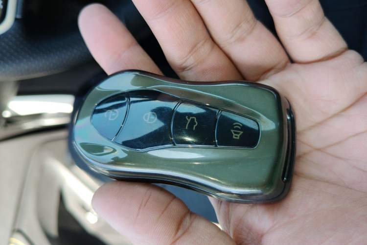 Used Geely Auto Monjaro S 2021 2.0TD DCT Two-Wheel Drive Lightning Edition Vehicle Key