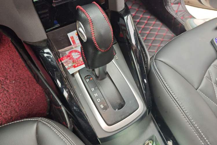 Used Ford EcoSport 2013 1.5L Automatic Fashion Model Gear Lever