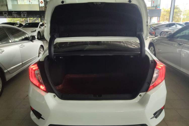 Used Honda Civic 2016 220TURBO CVT Luxury Edition