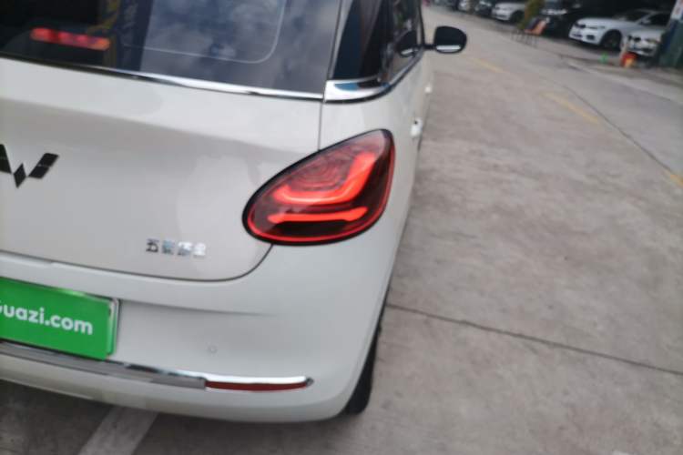 Used Wuling Bingo 2023 410 km Lingxi Deluxe Edition