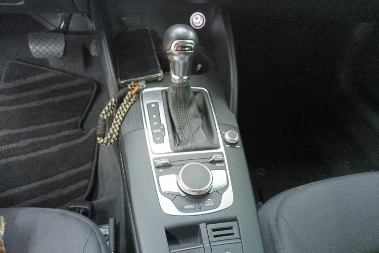 Used Audi A3 2018 30th Anniversary Edition Limousine 35 TFSI Ambition Model Gear Lever