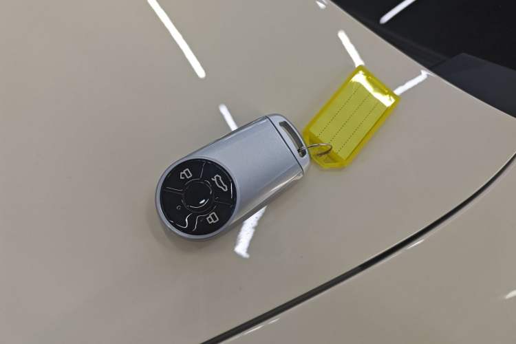 Used ORA ORA 5 2026 Model, 580km Max Edition
