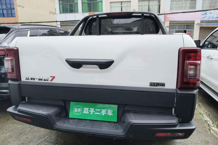 Used JMC Yuhu 7 2022 2.0T Automatic Diesel 4x4 Comfort Edition Standard Wheelbase Rear