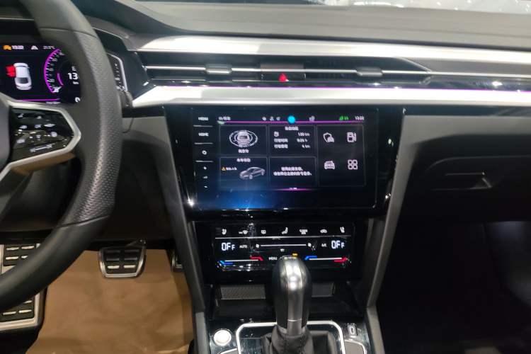 Used Volkswagen FAW-Volkswagen CC 2023 380TSI Striking Edition
