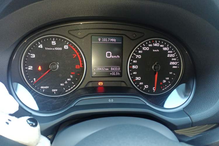 Used Audi Q2L 2021 35 TFSI Fashionable and Elegant Model
