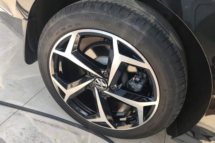 Used Volkswagen Passat 2024 380TSI Starry Dragon Edition Exterior 5