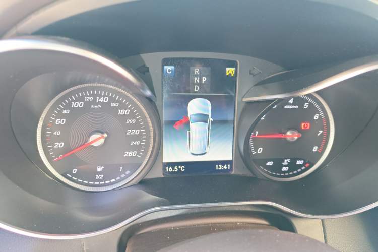 Used Mercedes-Benz GLC 2019 GLC 260 L 4MATIC Dynamic Model